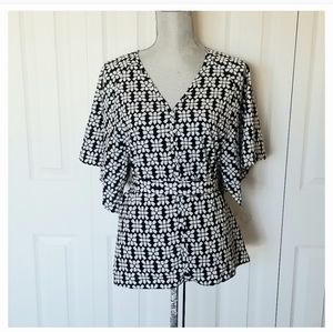 Banana Republic Kimono sleeve blouse
